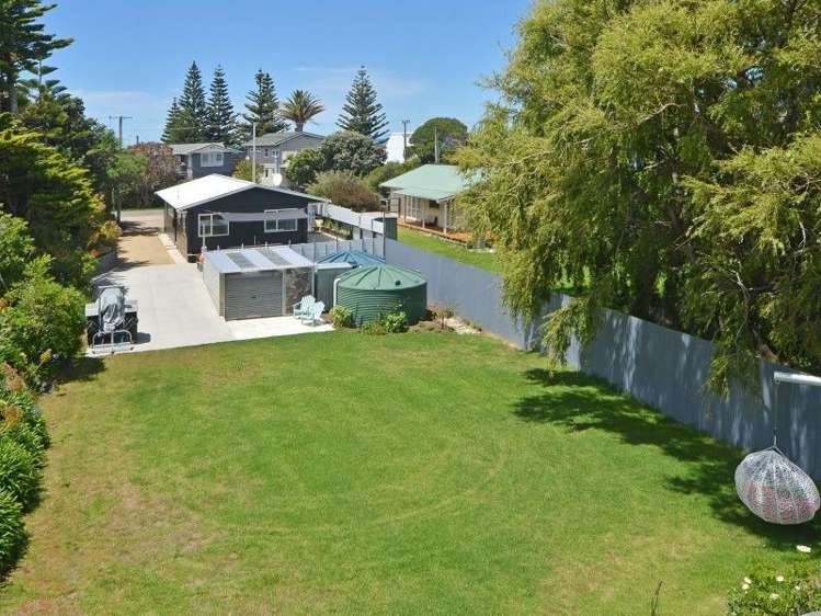 72 Blue Pacific Parade Riversdale Beach_14