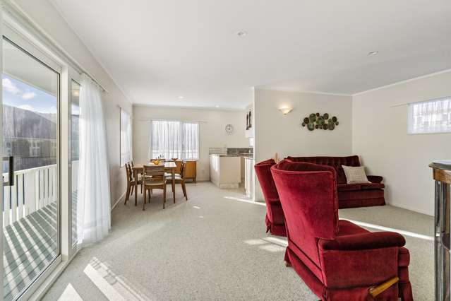 96a Derwent Street Island Bay_3