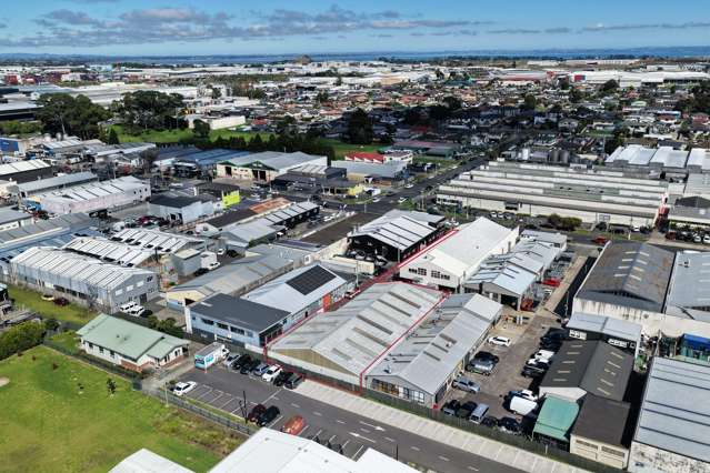 Vacant freehold in Manukau Central