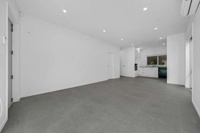 9 Edgerton Road Te Atatu Peninsula_4