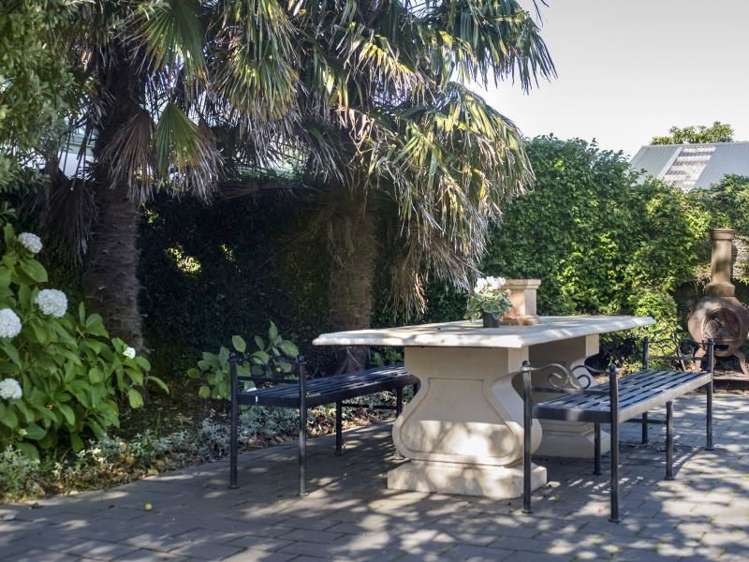 109 Iranui Road Inner Kaiti_12