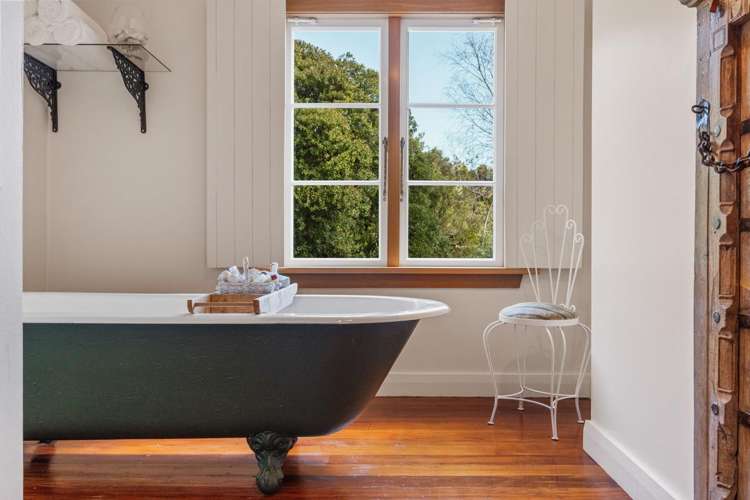 1 Howard Street Macandrew Bay_32
