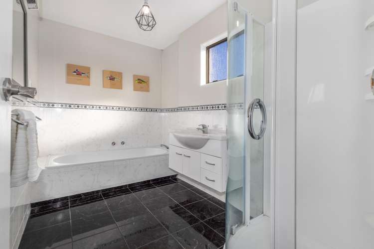 36 Tweed Road Papakowhai_9