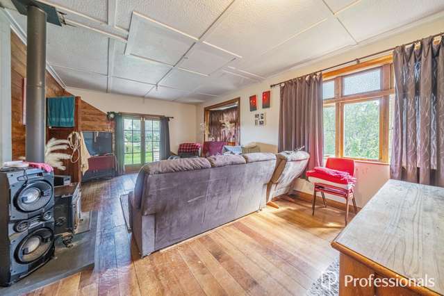 120 Upper Fitzherbert Road Wainuiomata_1