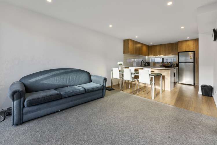 9 Edmund Anscombe Place Caversham_21