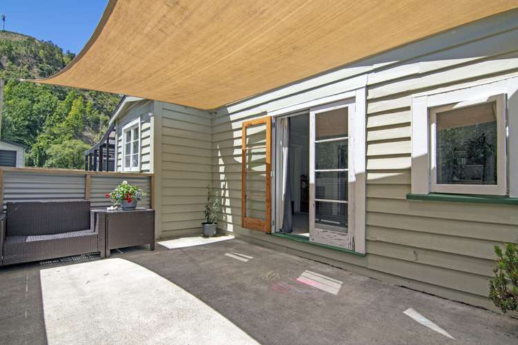 100 Pigeon Valley Road Wakefield_10