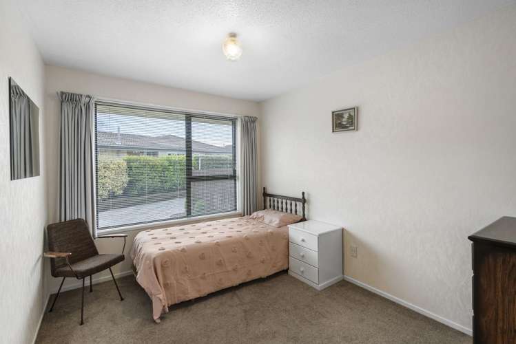 84 Dunbarton Street Redwood_10