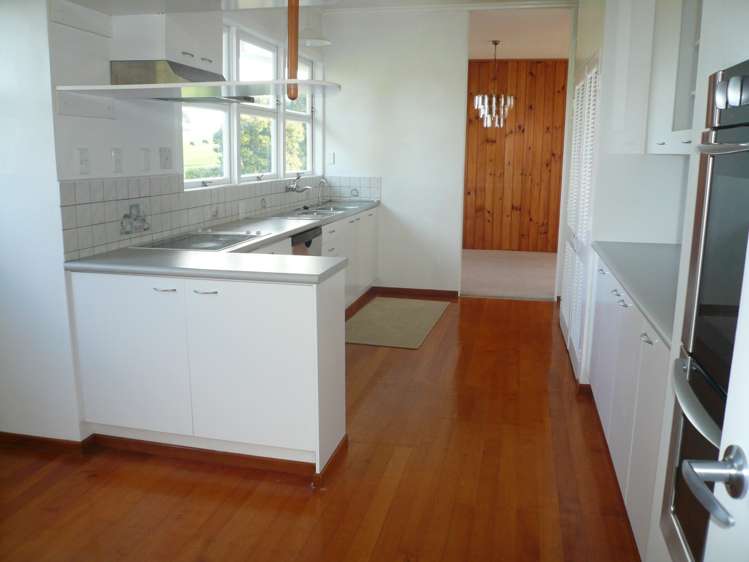 167 Redoubt Road Flat Bush_7