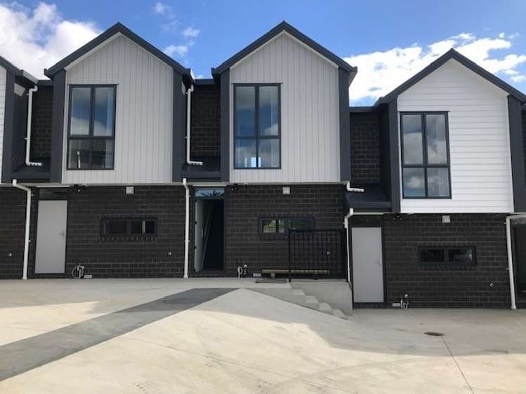 4/9 Beaufield Lane Te Atatu Peninsula_10