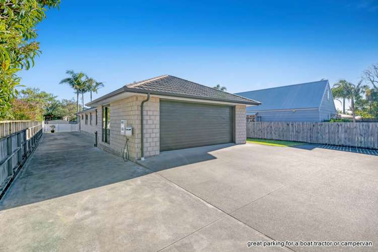 27 The Circle Manly_16