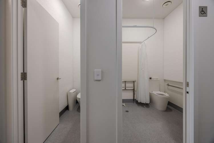 2/10 McCormick Street Wanaka_14