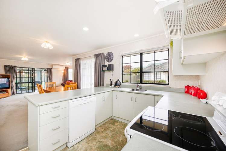 8/63 North Street Palmerston North Central_6