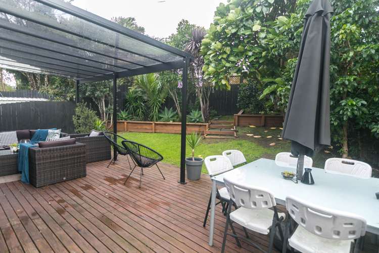 1/2 Onedin Place Titirangi_15