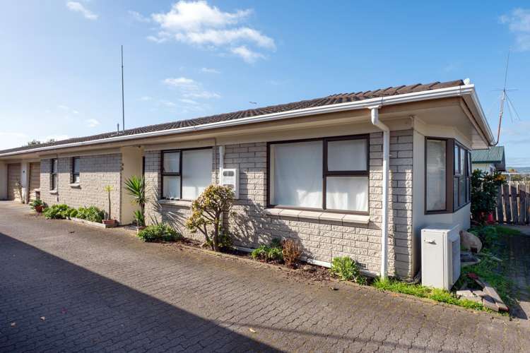 16B York Street Glenholme_0