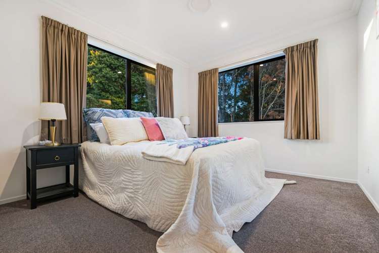 17 Evelina Lane Flat Bush_15