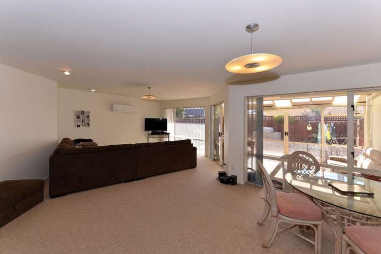 7 Honey Tye Way Stoke_20