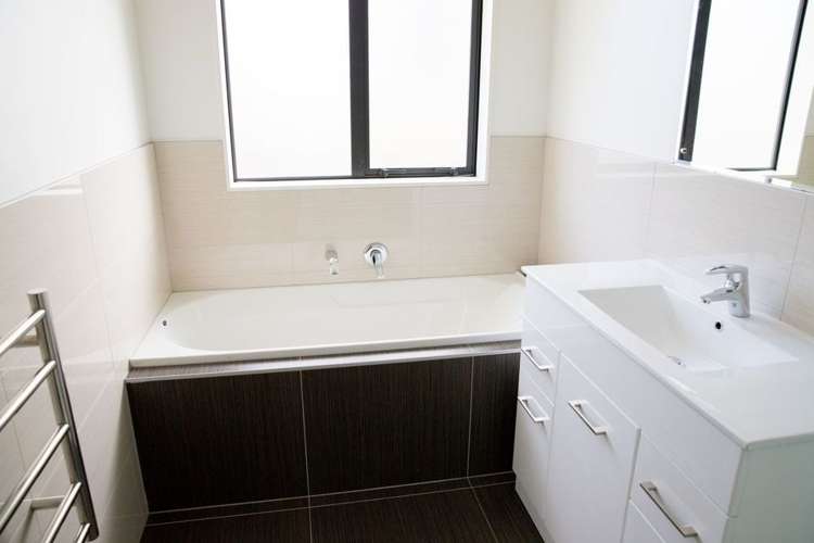 12 Erceg Way Rosehill_14