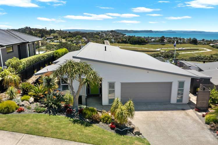 15 Woodridge Drive Stanmore Bay_16