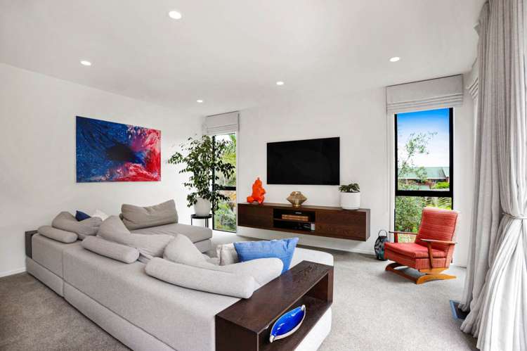 24 Isobel Road Greenhithe_9