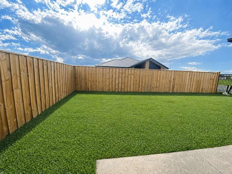 179 Faringdon Boulevard 11103_9