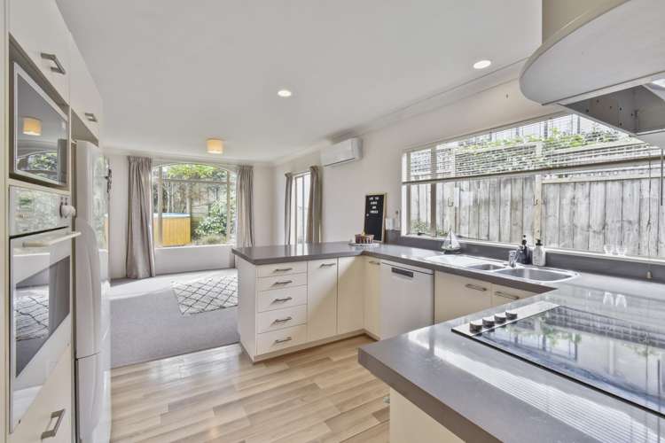 1/65 Ribbonwood Crescent Goodwood Heights_20