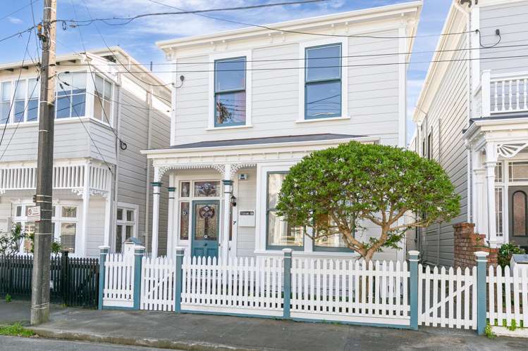 7 Armour Avenue Mount Victoria_24