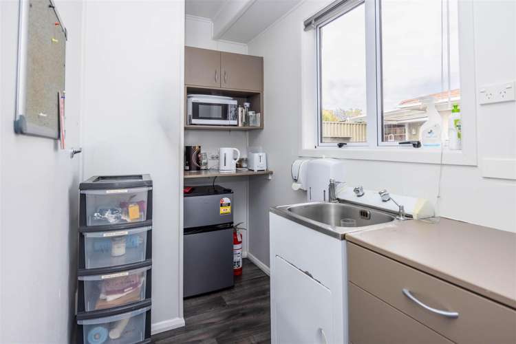 348 Te Rapa Road Beerescourt_10