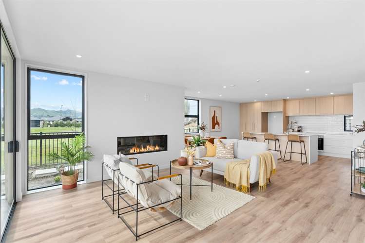 6/6 Skibbereen Drive_0
