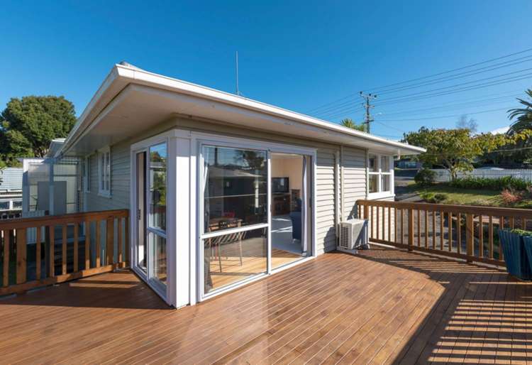 15 Kelwyn Road Kelston_1