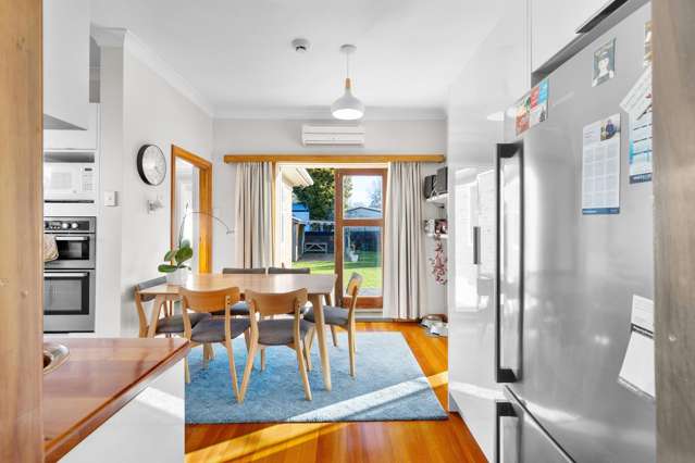 79 Savage Crescent West End_4