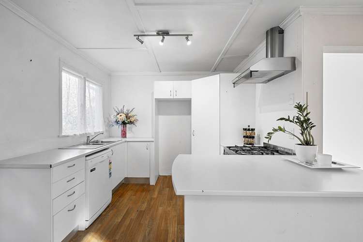 275 Coronation Avenue Welbourn_5