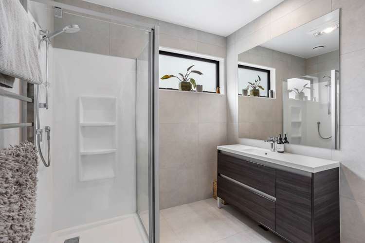 104 Symes Drive Red Beach_16