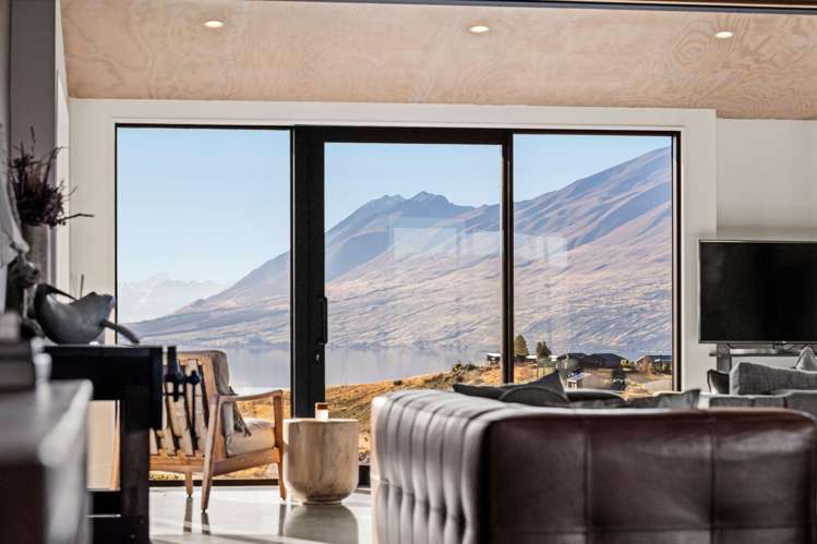 1/1789 Lake Ohau Road Lake Ohau_11