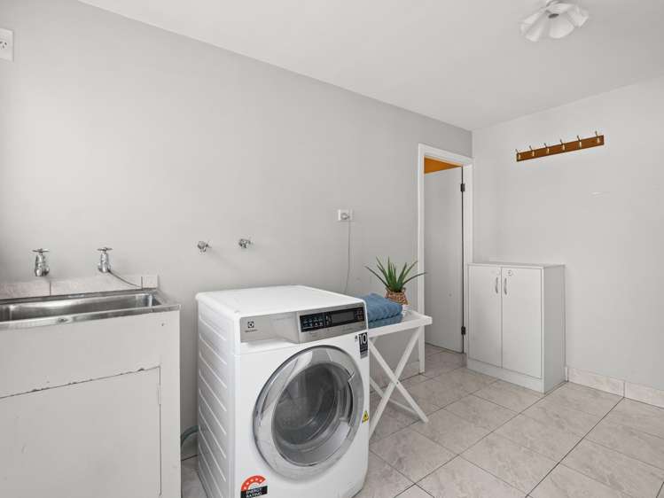 57 Hopkins Street Woolston_16