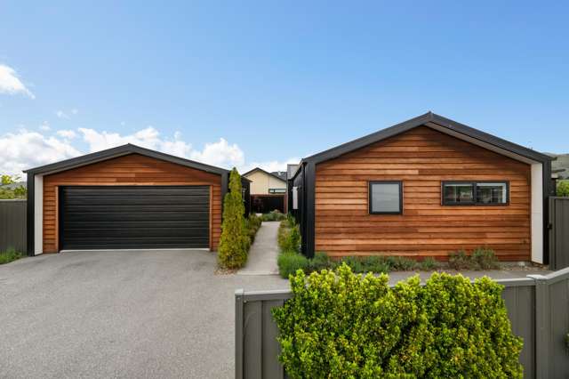 Family Home with Potential to Expand!