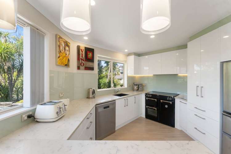 15 Ambassador Glade Orewa_19