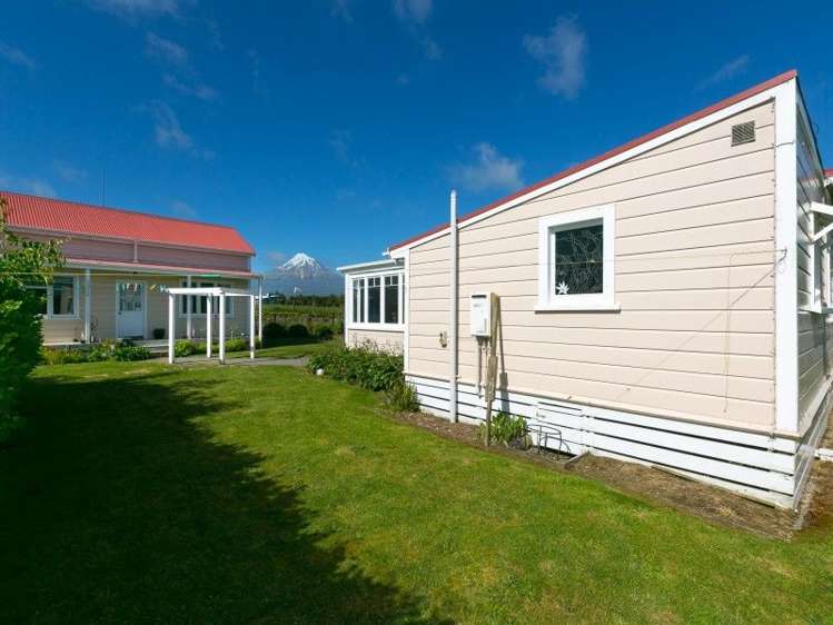 1245 Upland Road Egmont Village_17