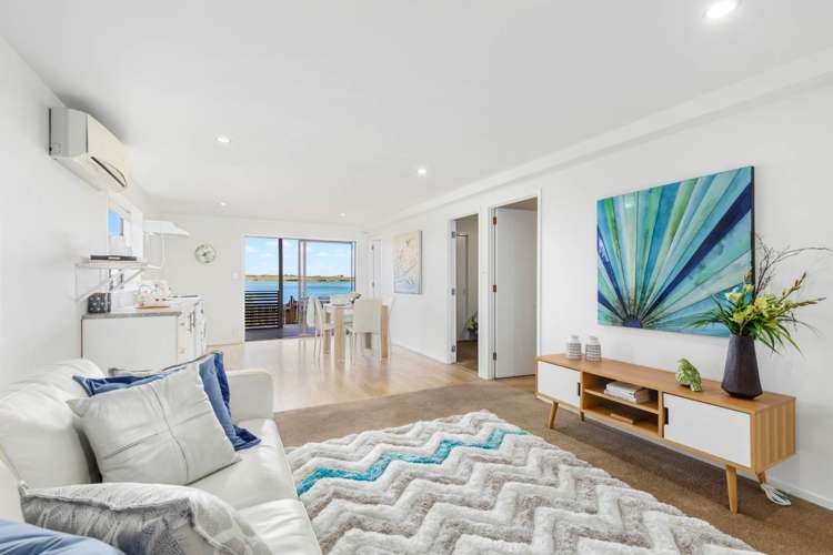 29 Saint Annes Crescent Wattle Downs_16