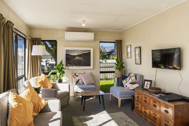 100 Sylvan Road Parkvale_1