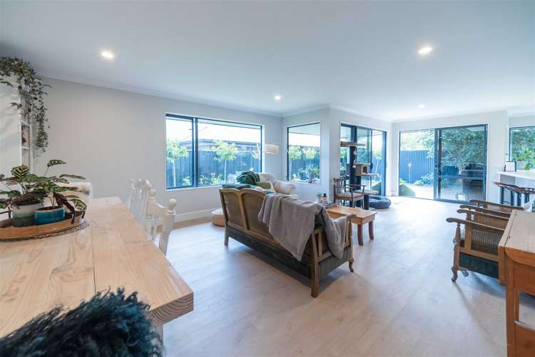 92a Aldinga Avenue Stoke_4