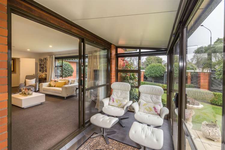 1/26 Idris Road Fendalton_5