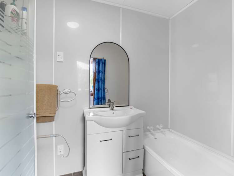 5 Moore Street West End_13