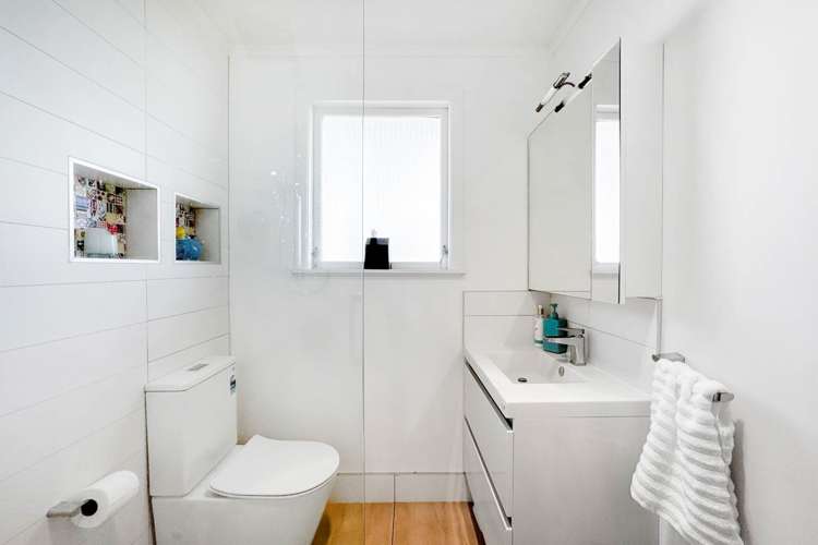 2/48a Tawa Road One Tree Hill_8