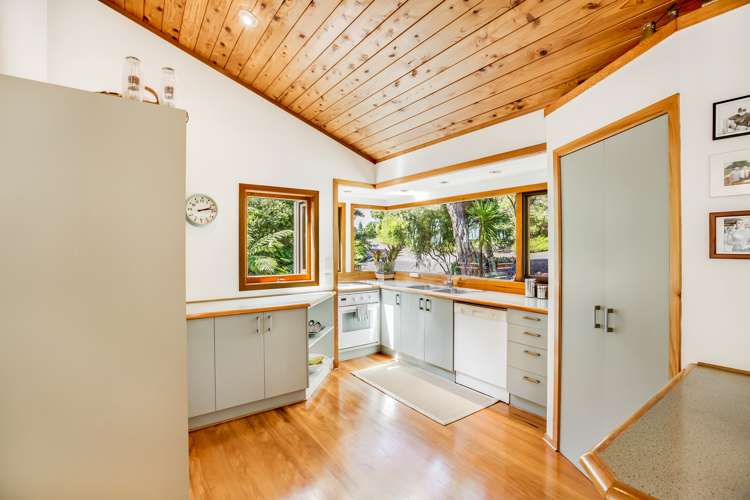 11b Longfellow Parade Glen Eden_8