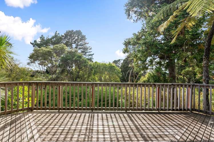 12 Tui Crescent Waiatarua_6