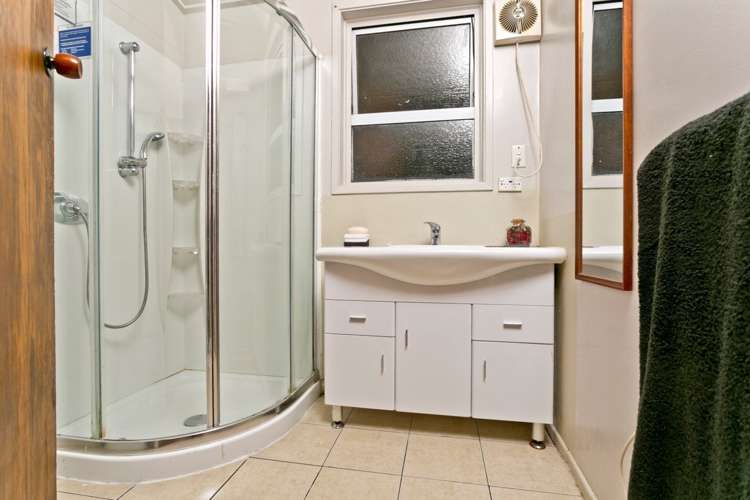 235 Lake Road Northcote_18