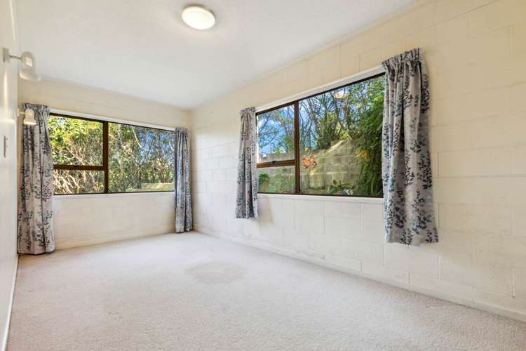 2/121 Monarch Avenue Hillcrest_14