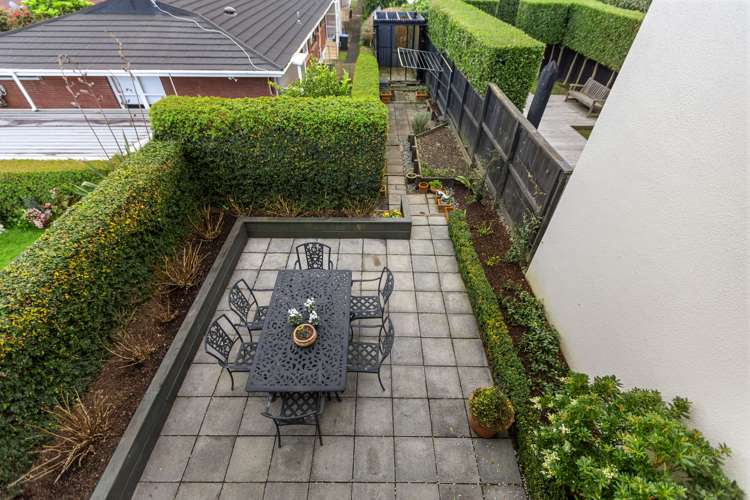 4/2 Tiwai Road Royal Oak_16