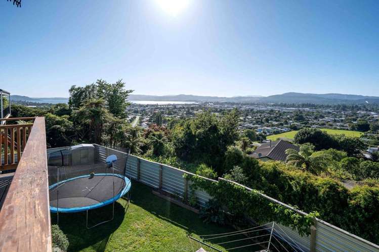 25 Russell Crescent Western Heights_12