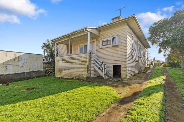 247 Mount Smart Road_2